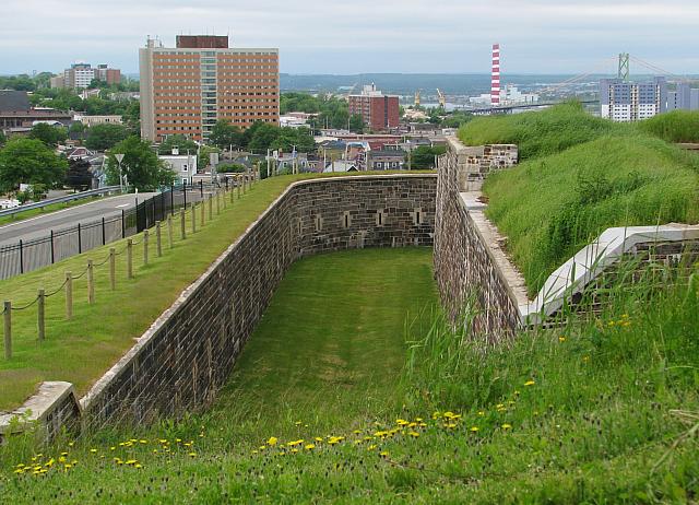 201107 251
