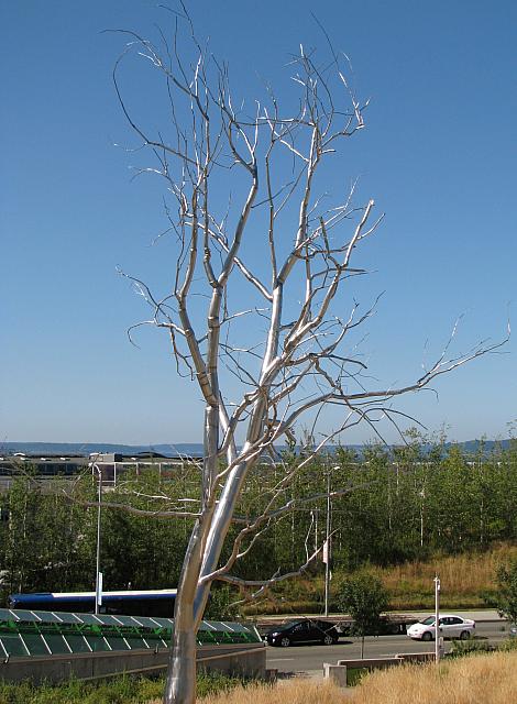 201108 327