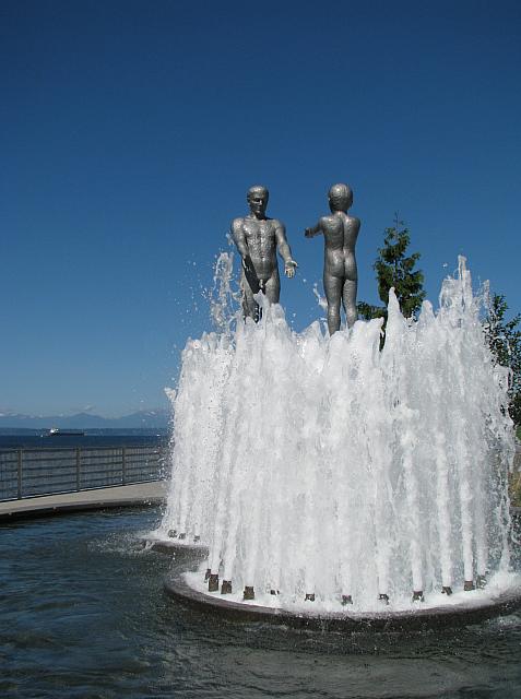 201108 332