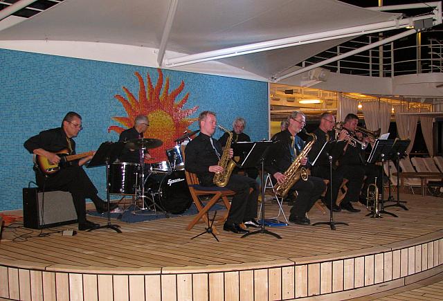 Band entertained by the pool the first evening