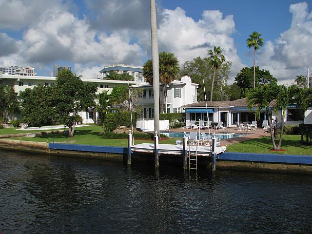 201402Carib 1193