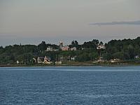 201107 1061